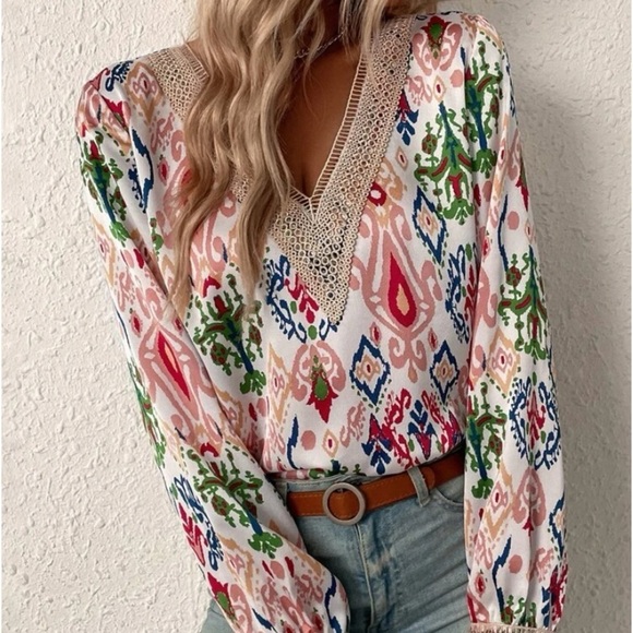 New v neck all over print top - Picture 1 of 8